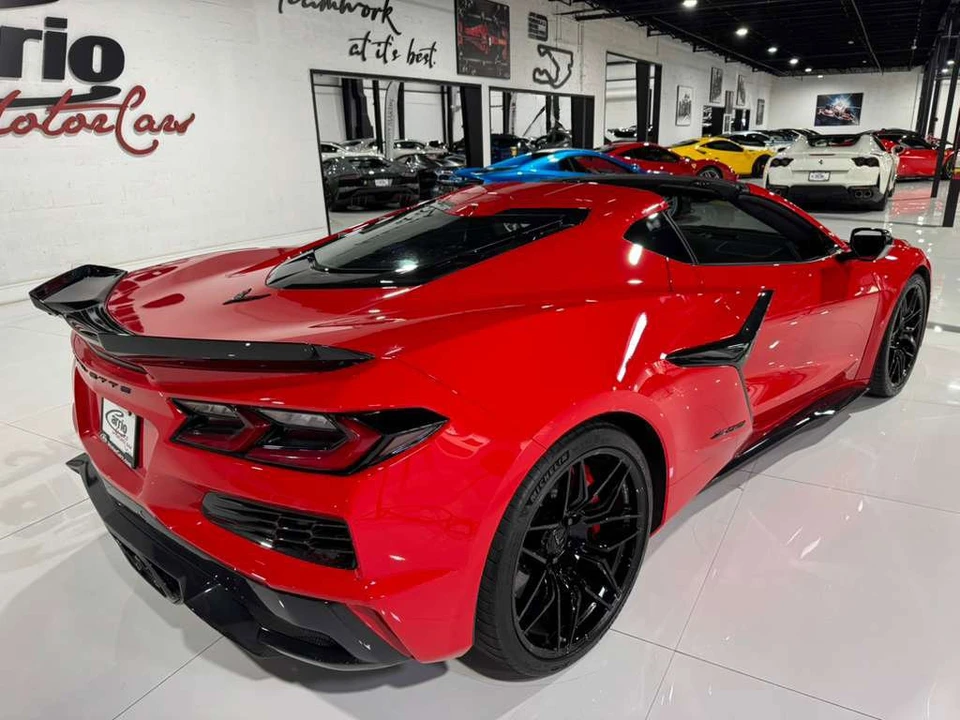 2025 Chevrolet Corvette C8 - Image 7 of 12