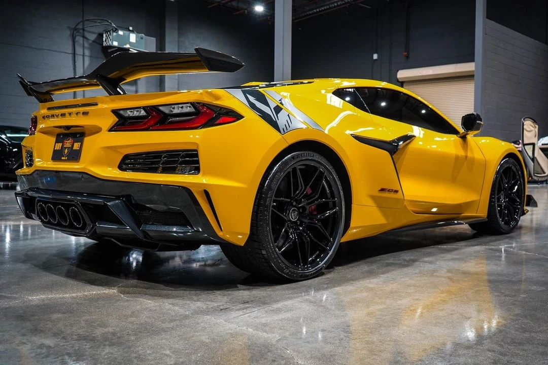 2025 Chevrolet Corvette C8 Z06 - Image 21 of 21
