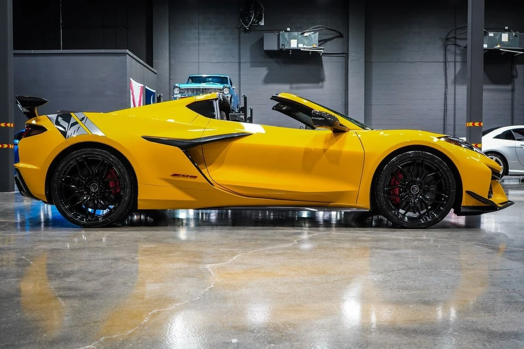 2025 Chevrolet Corvette C8 Z06 - Image 6 of 21