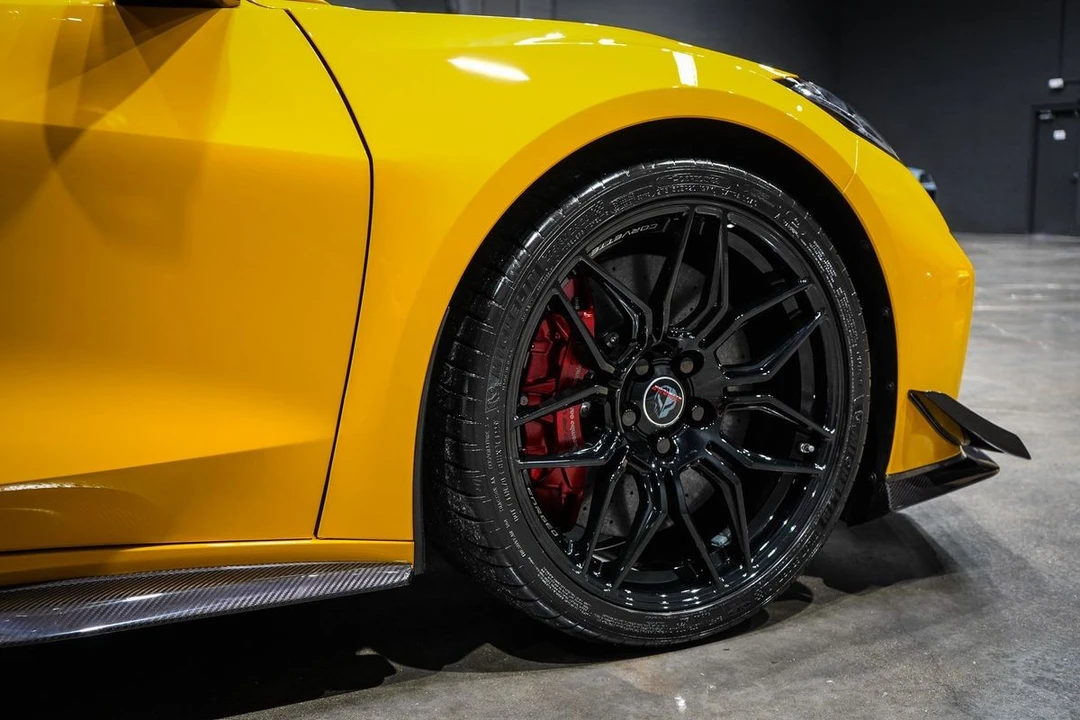 2025 Chevrolet Corvette C8 Z06 - Image 15 of 21