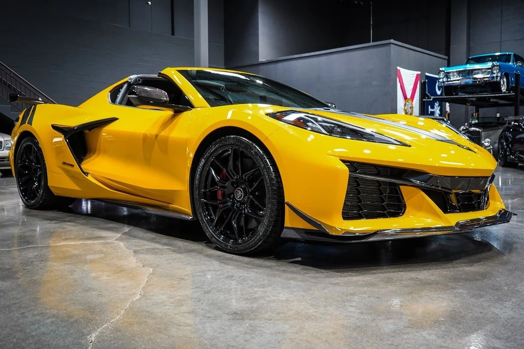 2025 Chevrolet Corvette C8 Z06 - Image 7 of 21