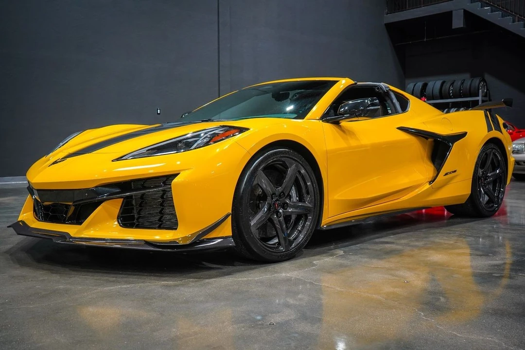 2025 Chevrolet Corvette C8 Z06 - Image 10 of 21