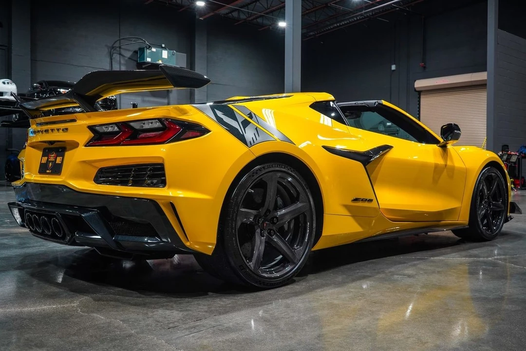 2025 Chevrolet Corvette C8 Z06 - Image 5 of 21