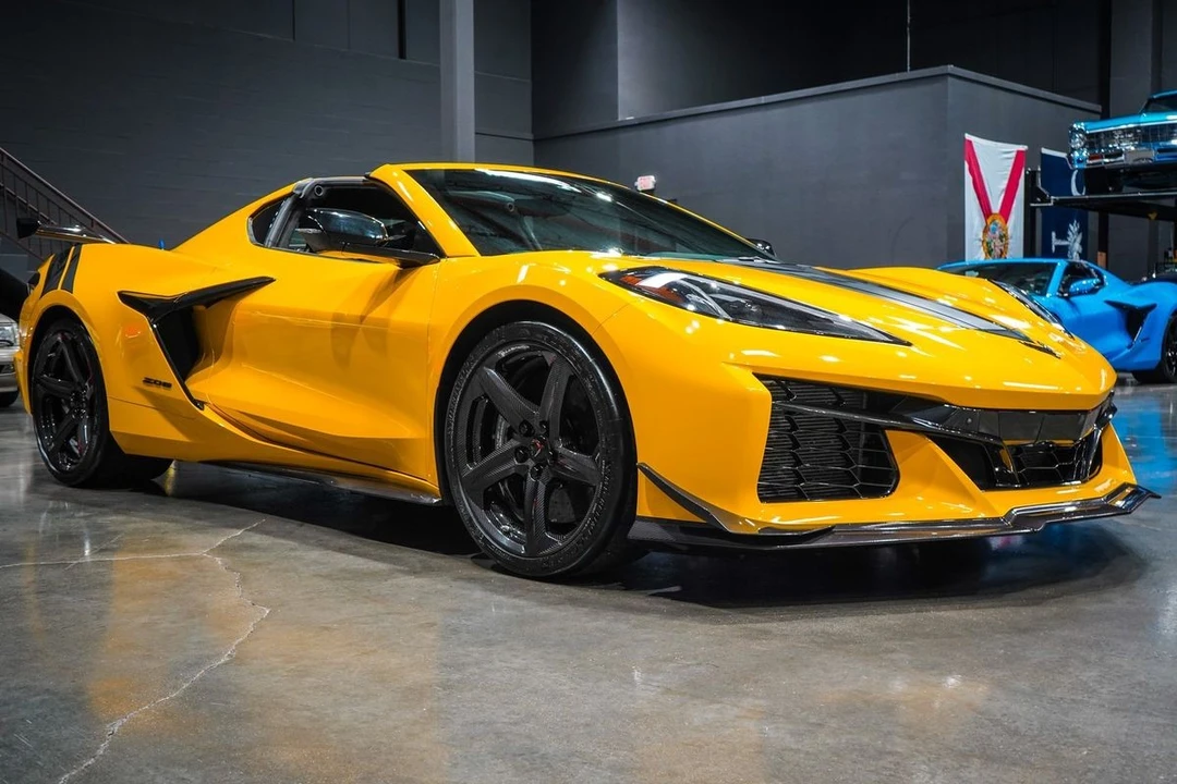 2025 Chevrolet Corvette C8 Z06 - Image 7 of 21