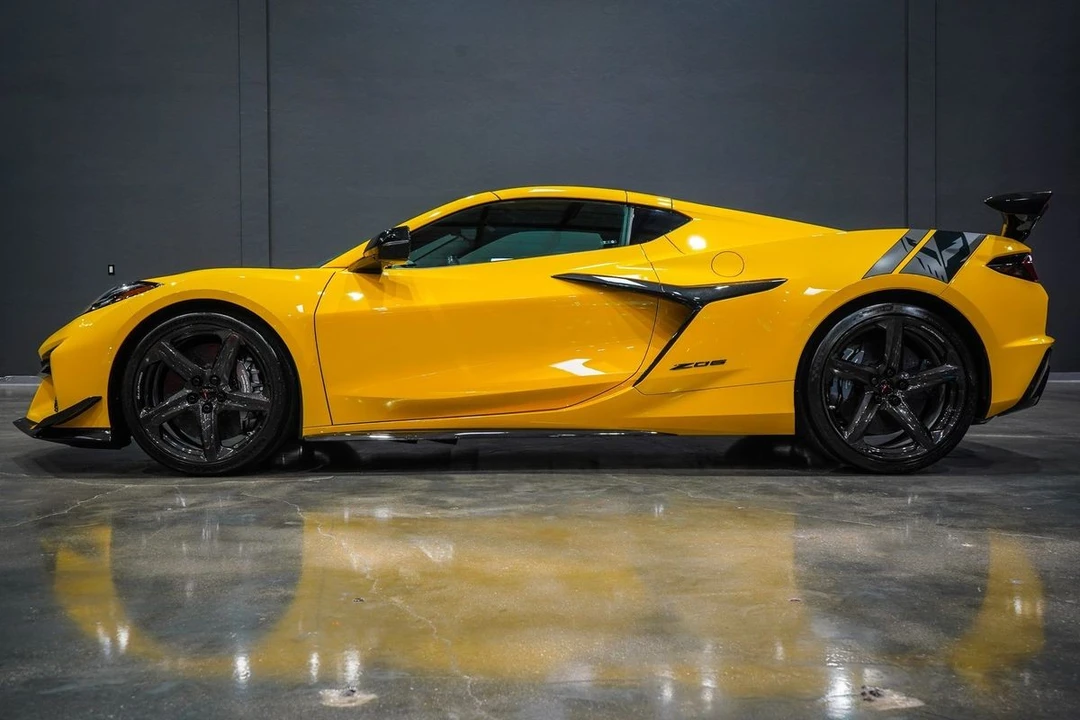 2025 Chevrolet Corvette C8 Z06 - Image 20 of 21