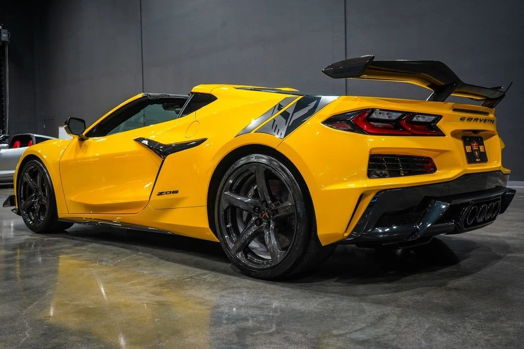 2025 Chevrolet Corvette C8 Z06 - Image 3 of 21