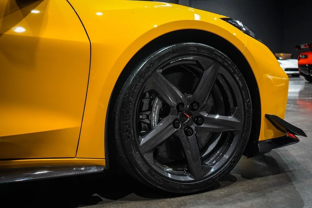 2025 Chevrolet Corvette C8 Z06 - Image 15 of 21