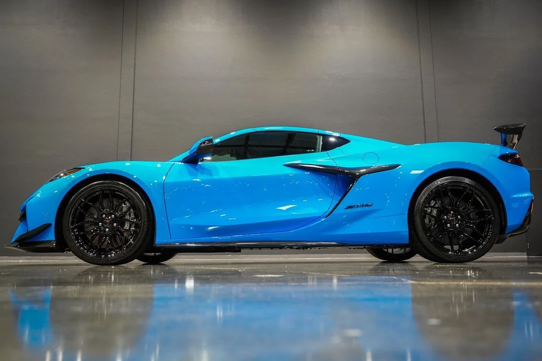 2025 Chevrolet Corvette C8 Z06 - Image 19 of 21
