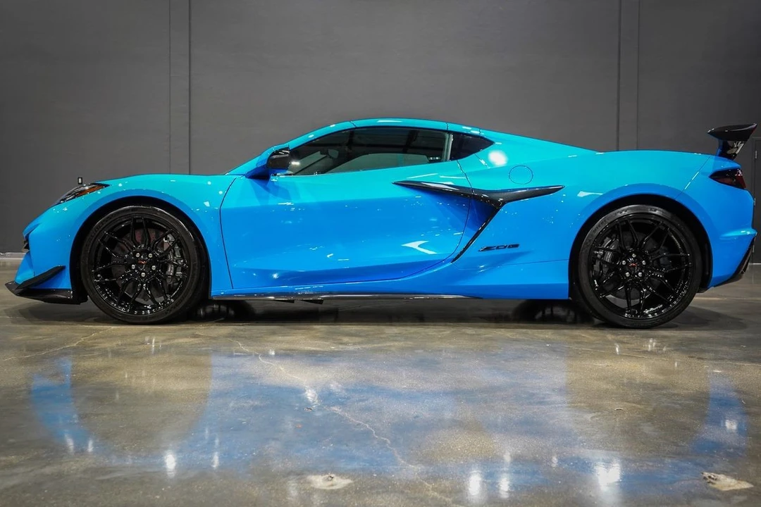 2025 Chevrolet Corvette C8 Z06 - Image 20 of 21