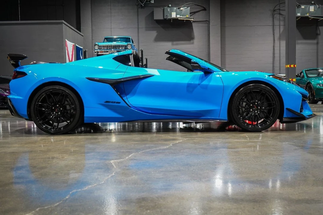2025 Chevrolet Corvette C8 Z06 - Image 6 of 21