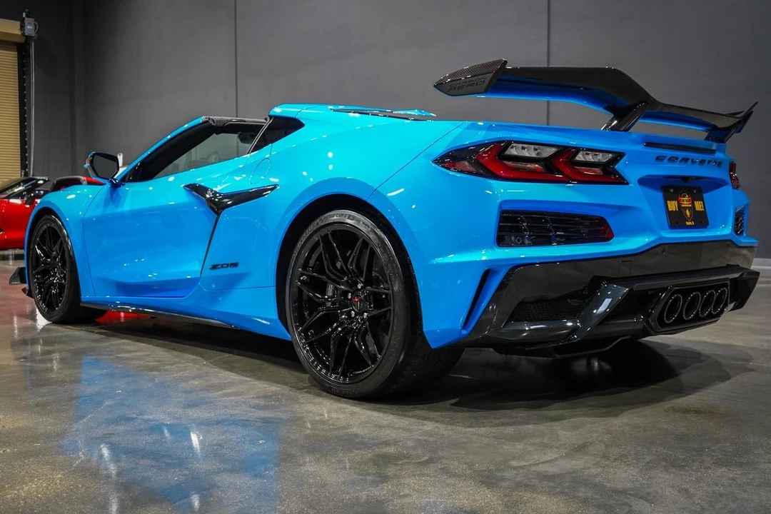 2025 Chevrolet Corvette C8 Z06 - Image 3 of 21