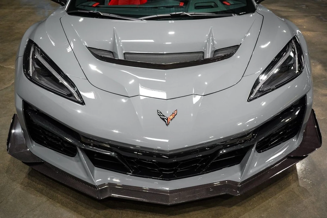 2025 Chevrolet Corvette C8 Z06 - Image 9 of 31