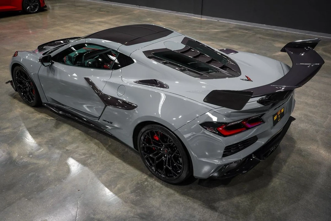 2025 Chevrolet Corvette C8 Z06 - Image 31 of 31