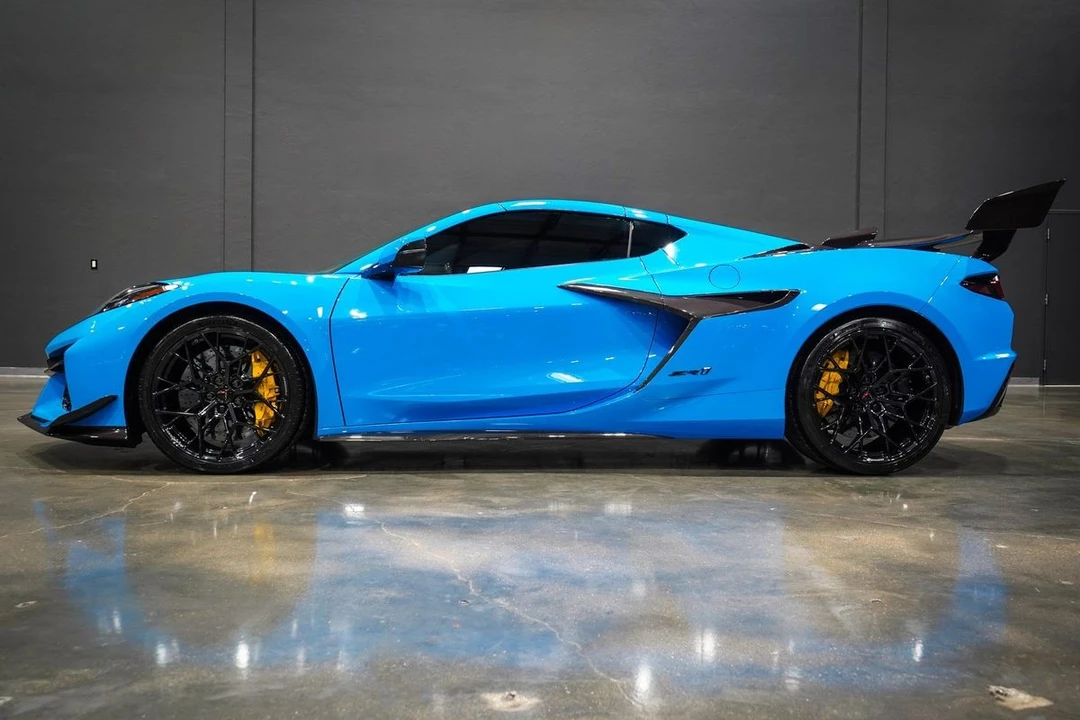 2025 Chevrolet Corvette C8 Z06 - Image 20 of 21