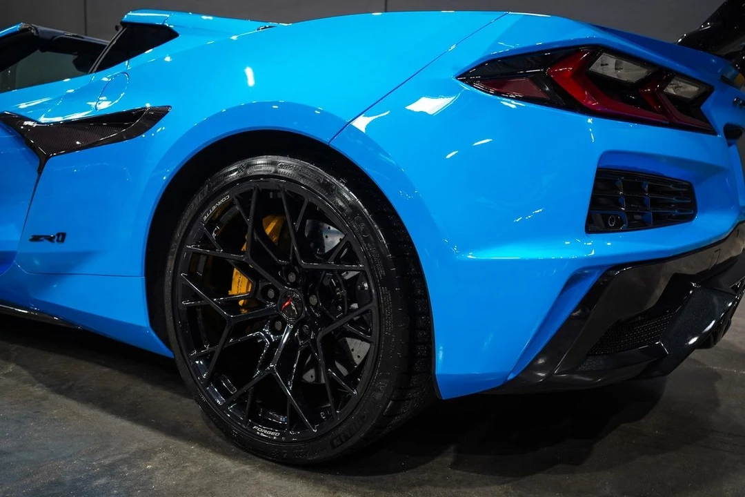 2025 Chevrolet Corvette C8 Z06 - Image 13 of 21