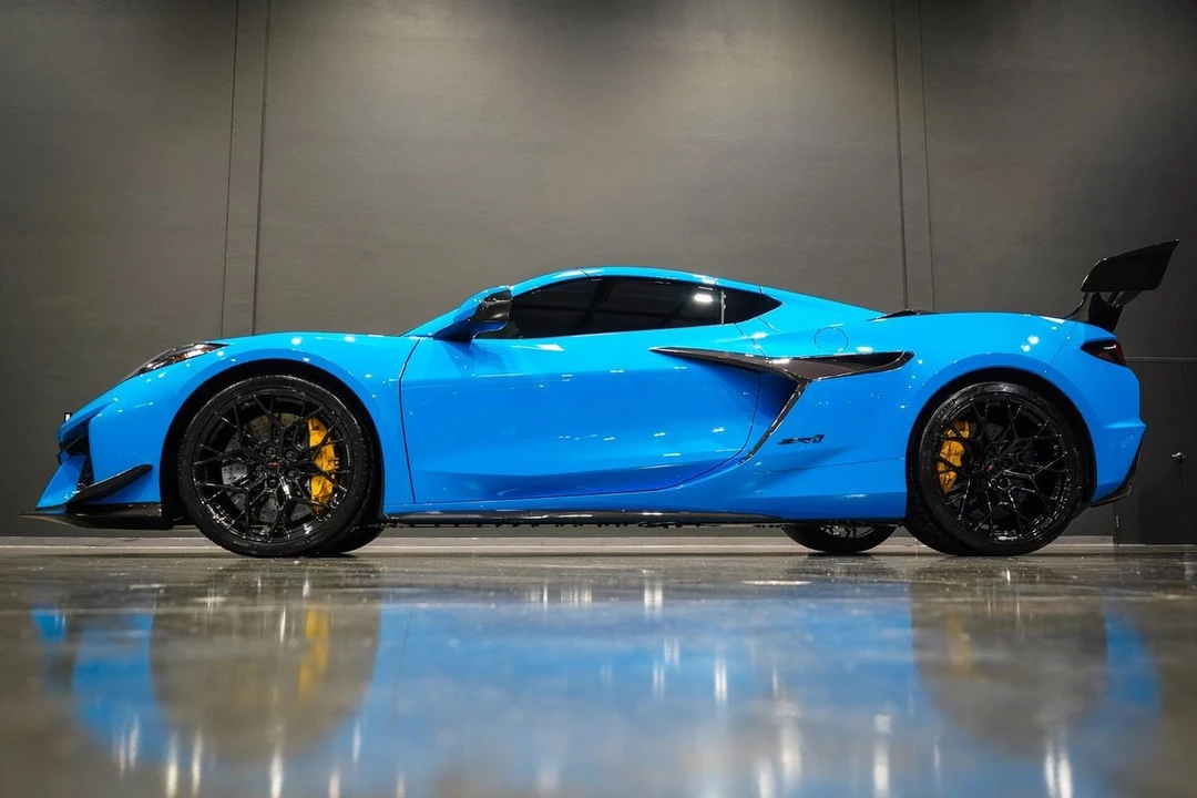 2025 Chevrolet Corvette C8 Z06 - Image 19 of 21