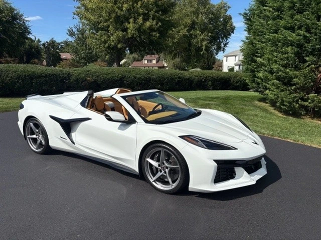 2025 Chevrolet Corvette C8 - Image 4 of 15