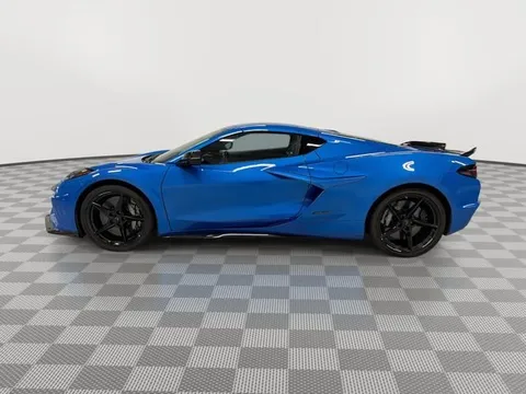 2025 Chevrolet Corvette C8 E-Ray - Image 4 of 20