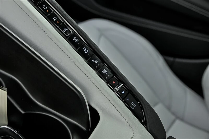 2025 Chevrolet Corvette C8 E-Ray - Image 29 of 30