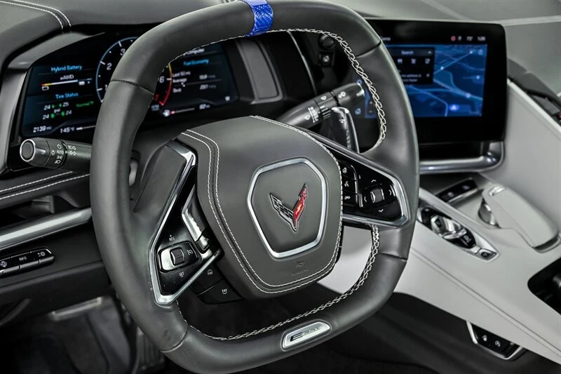 2025 Chevrolet Corvette C8 E-Ray - Image 19 of 30
