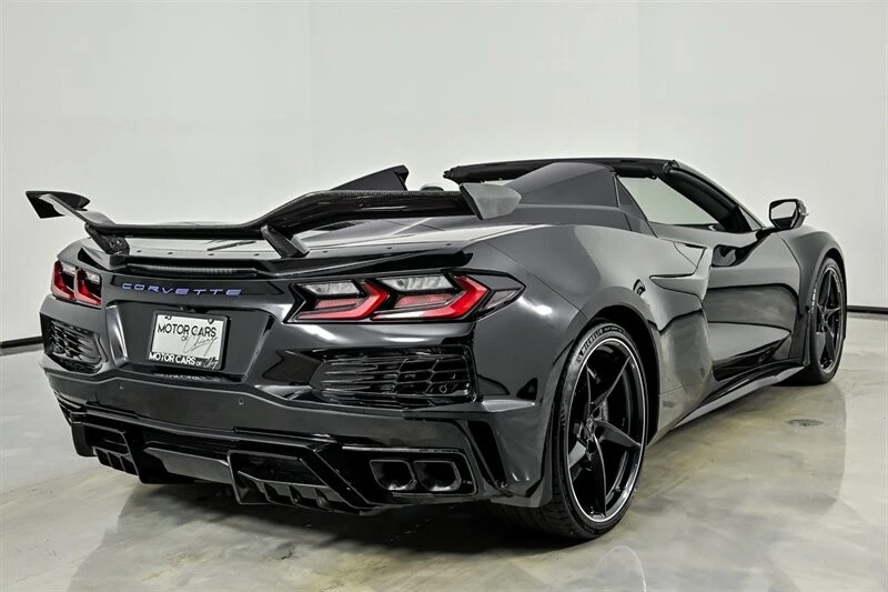 2025 Chevrolet Corvette C8 E-Ray - Image 9 of 30