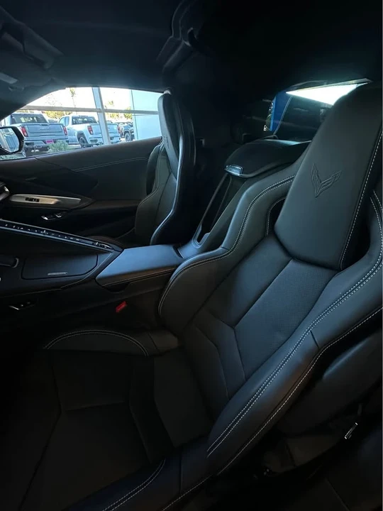 2025 Chevrolet Corvette C8 E-Ray - Image 11 of 11