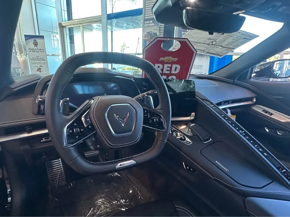 2025 Chevrolet Corvette C8 E-Ray - Image 9 of 11