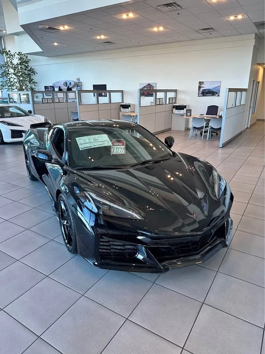 2025 Chevrolet Corvette C8 E-Ray - Image 1 of 11
