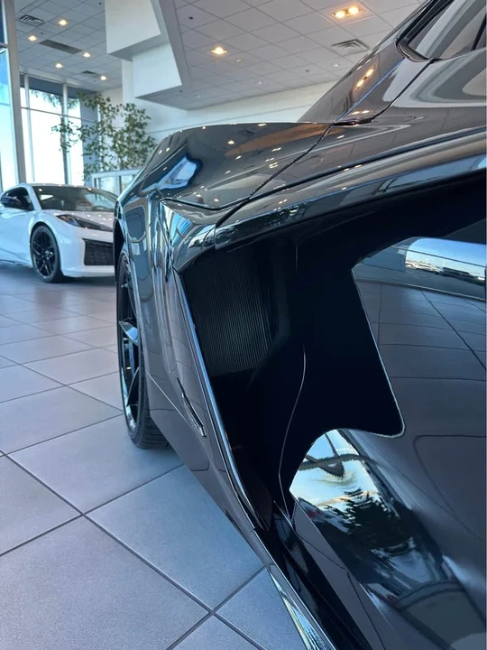 2025 Chevrolet Corvette C8 E-Ray - Image 5 of 11