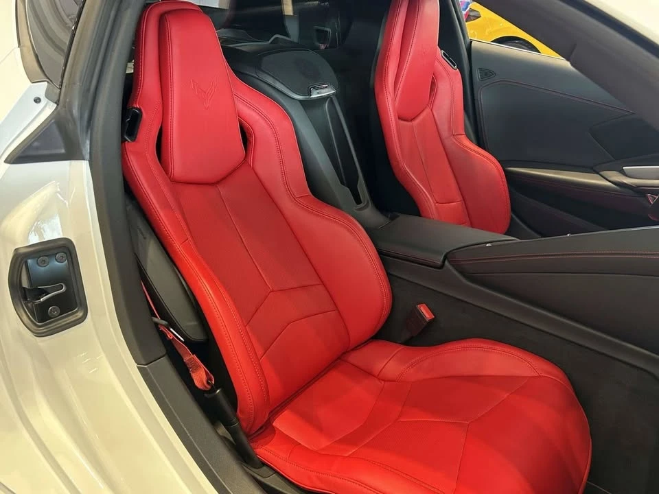 2025 Chevrolet Corvette C8 E-Ray - Image 11 of 20