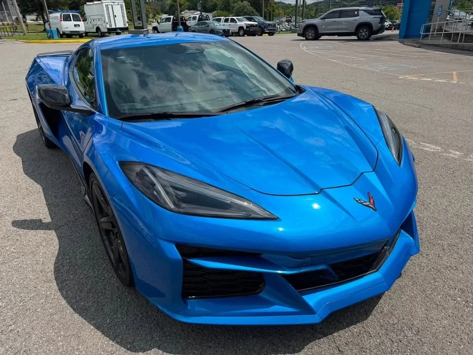 2025 Chevrolet Corvette C8 E-Ray - Image 3 of 12
