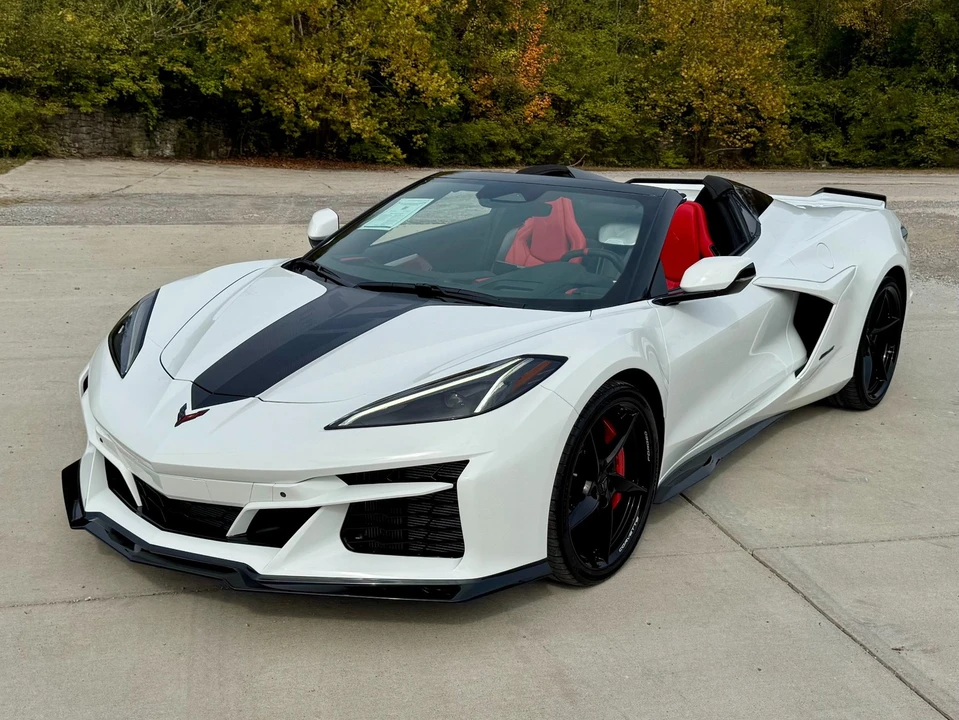 2025 Chevrolet Corvette C8 - Image 2 of 12