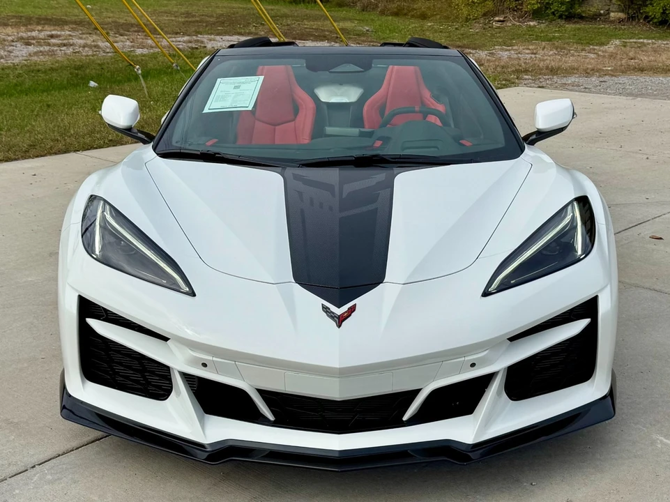 2025 Chevrolet Corvette C8 - Image 5 of 12