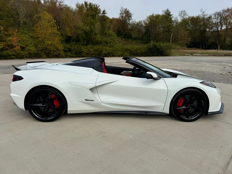 2025 Chevrolet Corvette C8 - Image 7 of 12