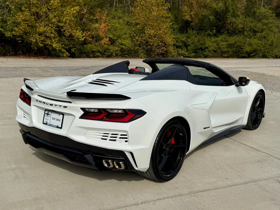 2025 Chevrolet Corvette C8 - Image 3 of 12