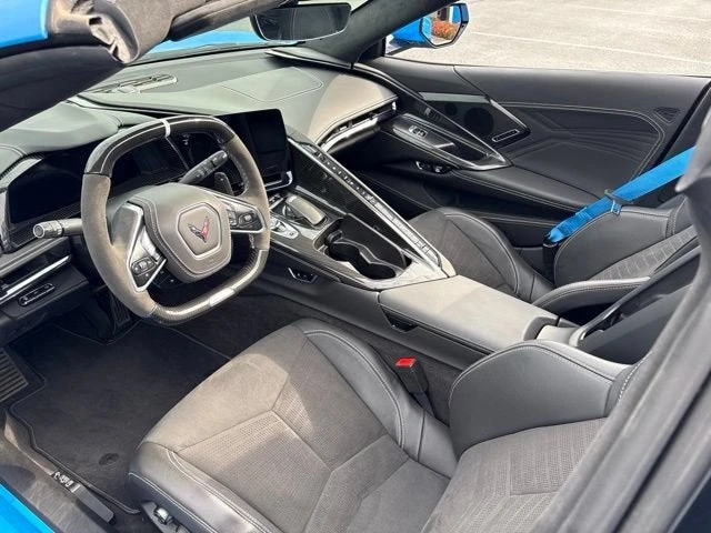 2025 Chevrolet Corvette C8 E-Ray - Image 19 of 31