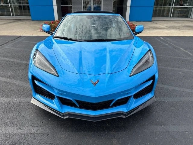 2025 Chevrolet Corvette C8 E-Ray - Image 9 of 31