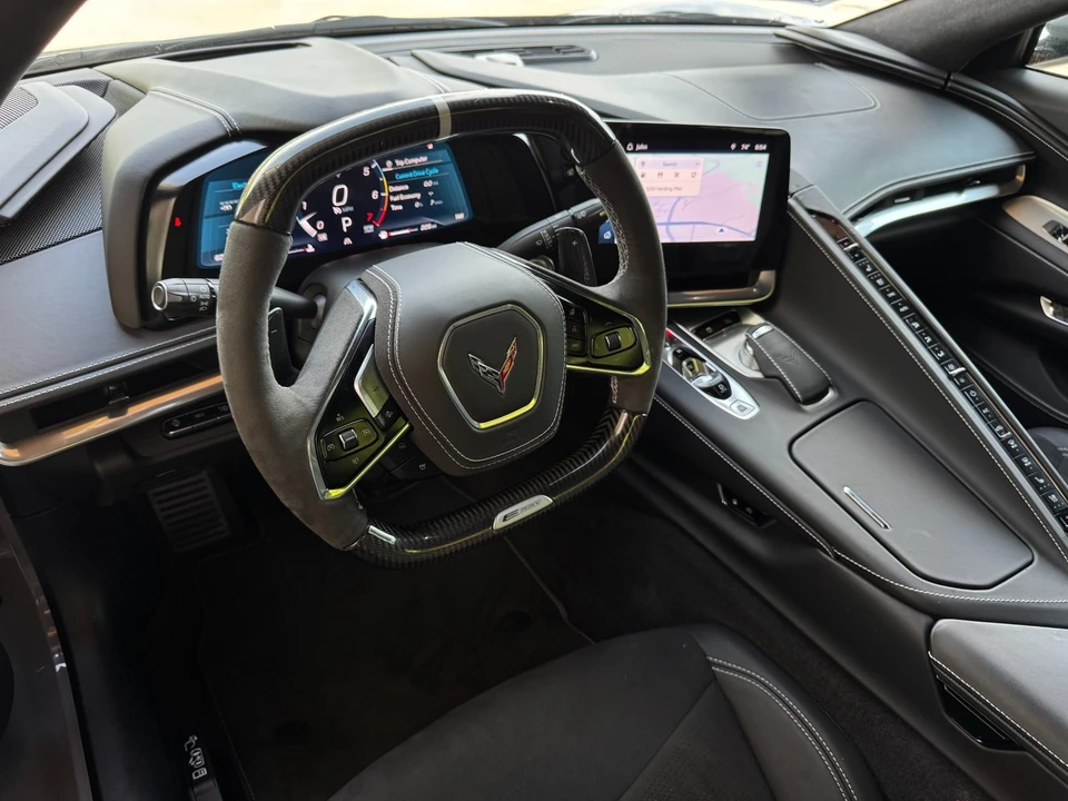 2025 Chevrolet Corvette C8 E-Ray - Image 20 of 31
