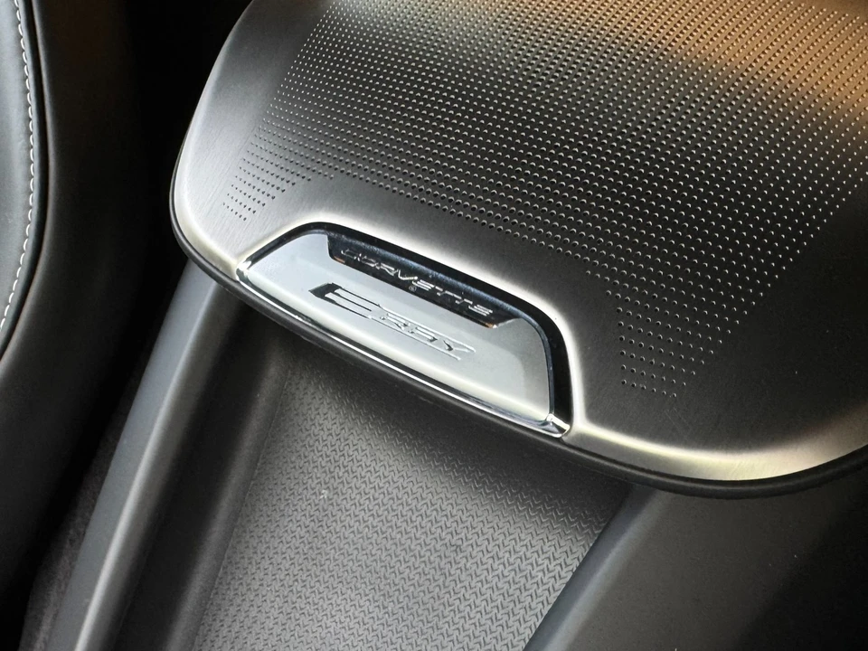 2025 Chevrolet Corvette C8 E-Ray - Image 26 of 31