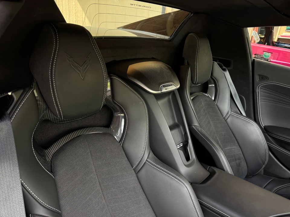 2025 Chevrolet Corvette C8 E-Ray - Image 31 of 31
