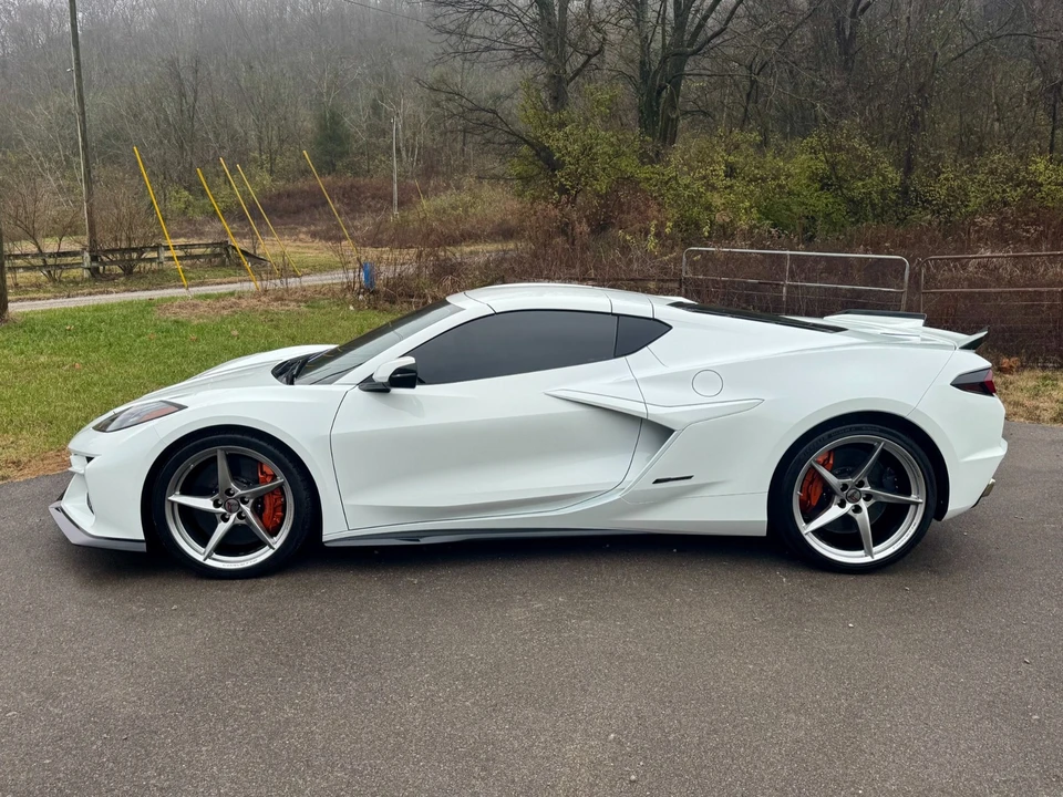 2025 Chevrolet Corvette C8 - Image 8 of 12