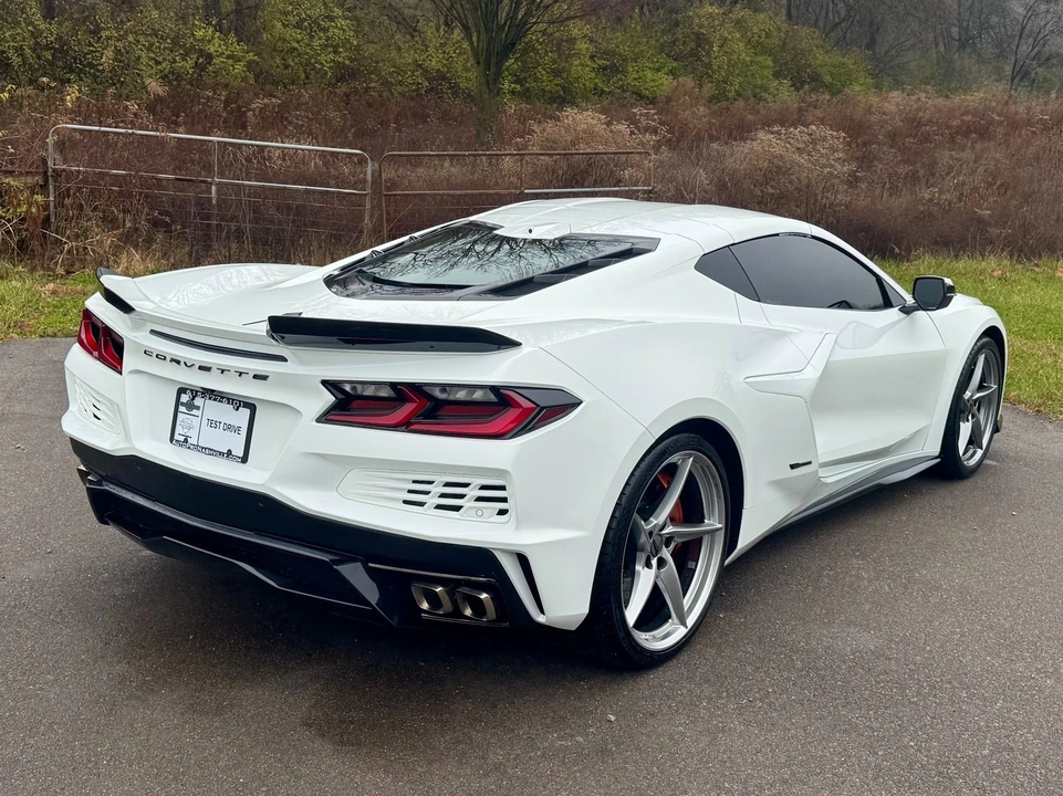 2025 Chevrolet Corvette C8 - Image 3 of 12