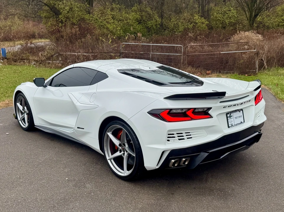 2025 Chevrolet Corvette C8 - Image 4 of 12