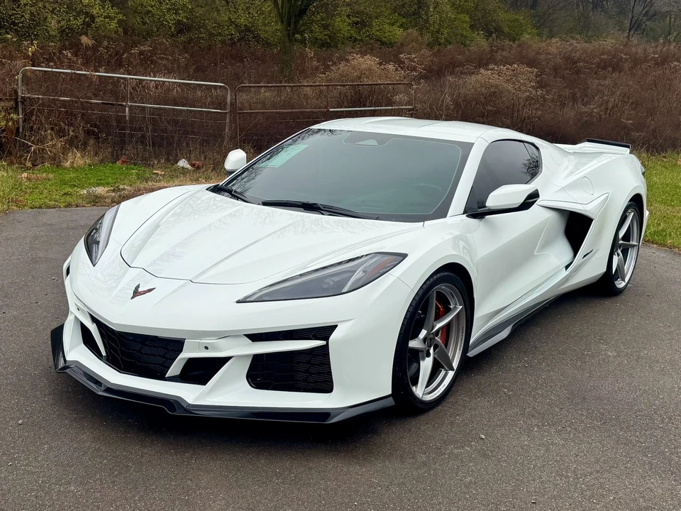 2025 Chevrolet Corvette C8 - Image 2 of 12