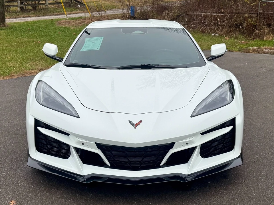 2025 Chevrolet Corvette C8 - Image 5 of 12
