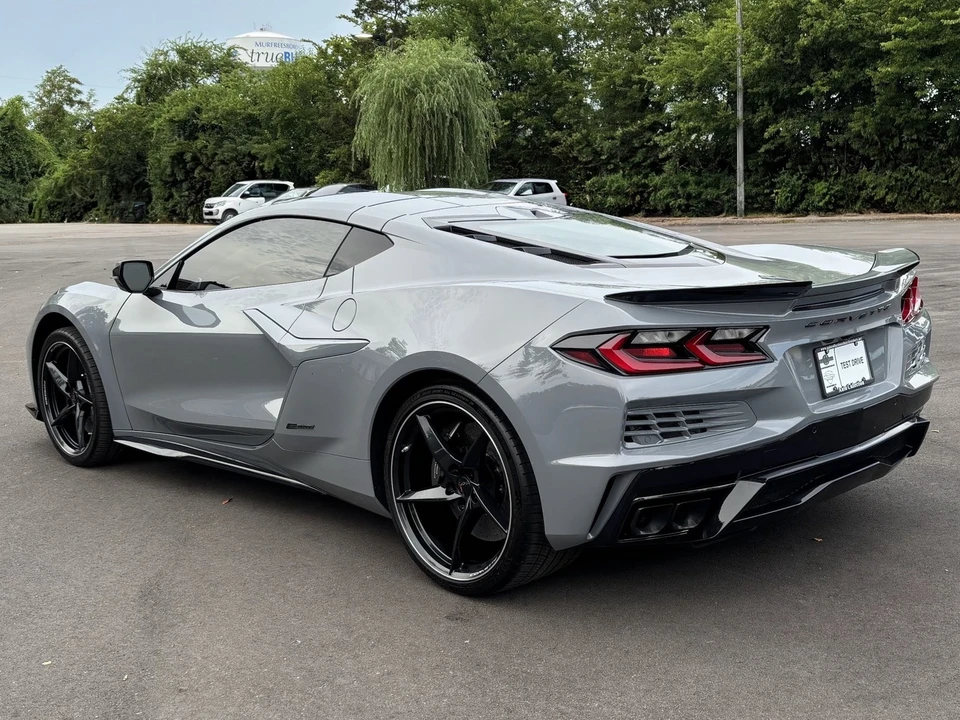 2025 Chevrolet Corvette C8 E-Ray - Image 4 of 31