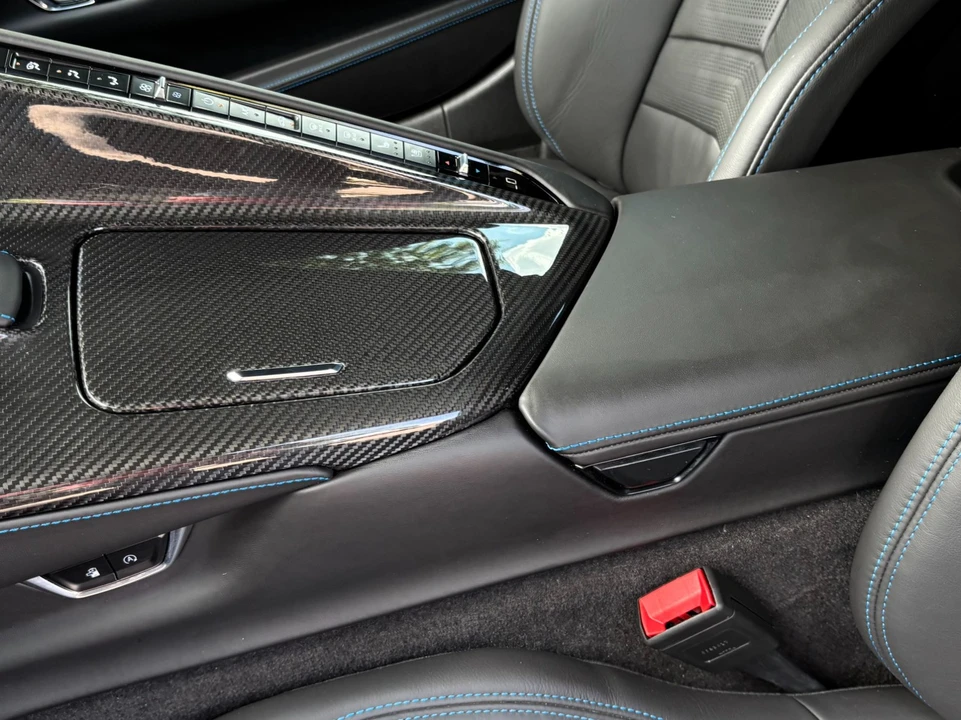 2025 Chevrolet Corvette C8 E-Ray - Image 19 of 31