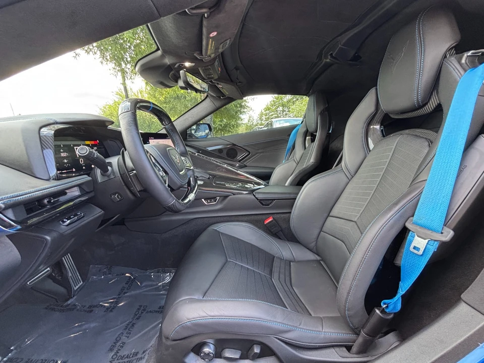 2025 Chevrolet Corvette C8 E-Ray - Image 9 of 31