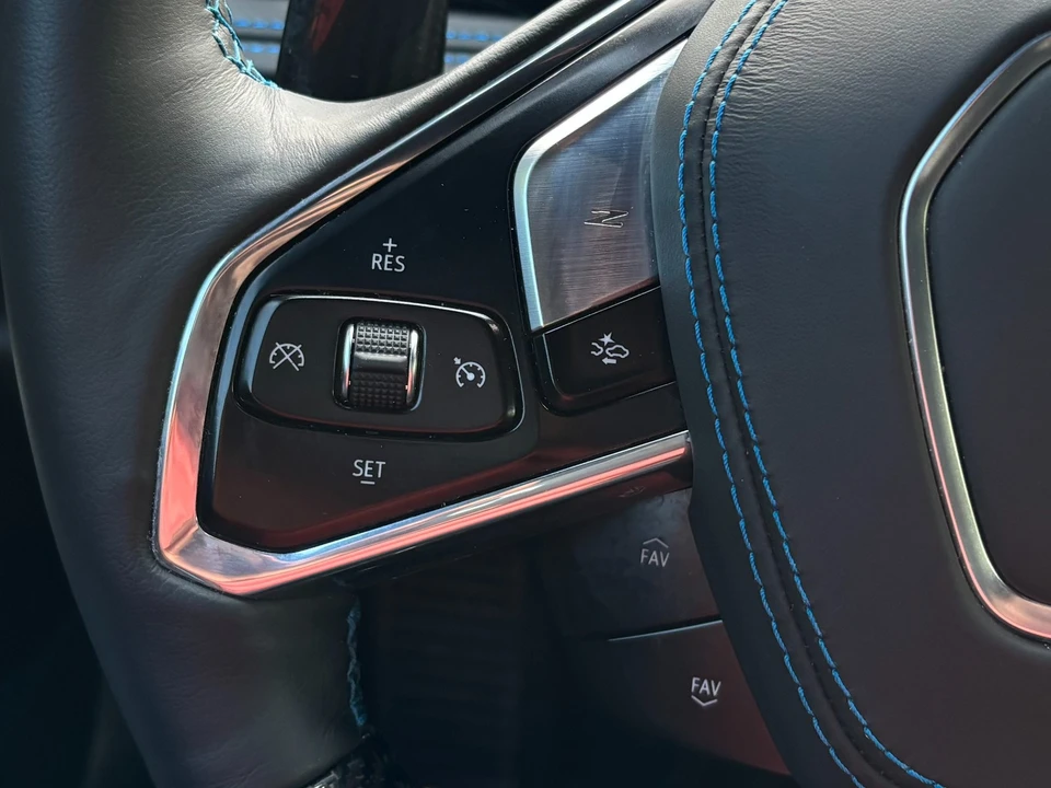 2025 Chevrolet Corvette C8 E-Ray - Image 27 of 31