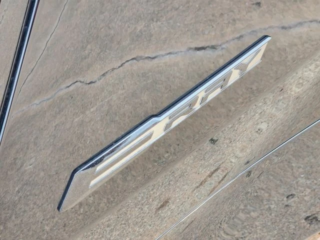 2025 Chevrolet Corvette C8 E-Ray - Image 11 of 19